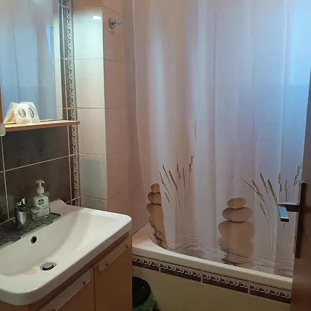 Διαμέρισμα Diogenis Garden 45m2 For 3 Persons