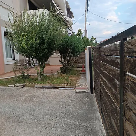 Apartman Diogenis Garden 45m2 For 3 Persons